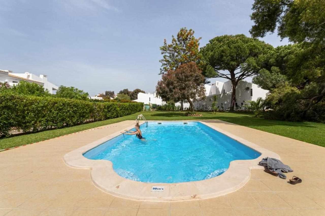 Сasa de vacaciones Stunning Barracuda Apartments! 5 mins driving from Vilamoura center&also Falésia Beach